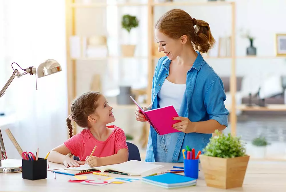 Aides aux devoirs des enfants en garde à domicile sur Rennes et sur le département d'Ille et Vilaine